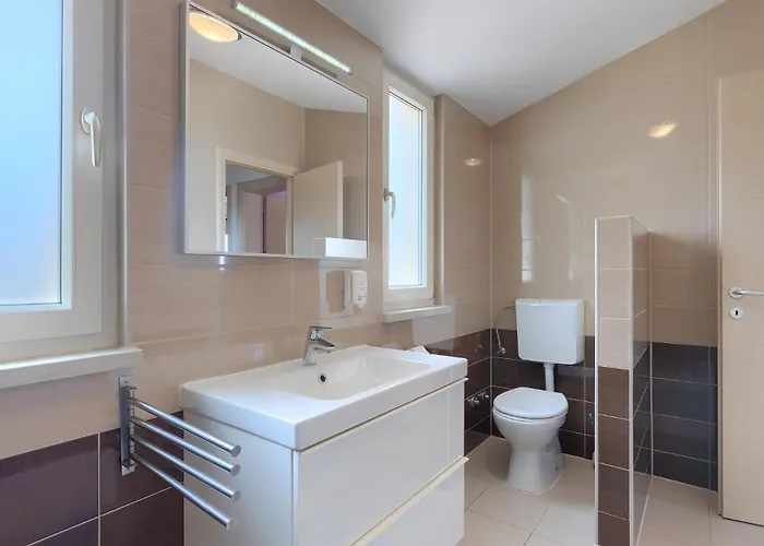 Nona Nina فيلة بوريتش